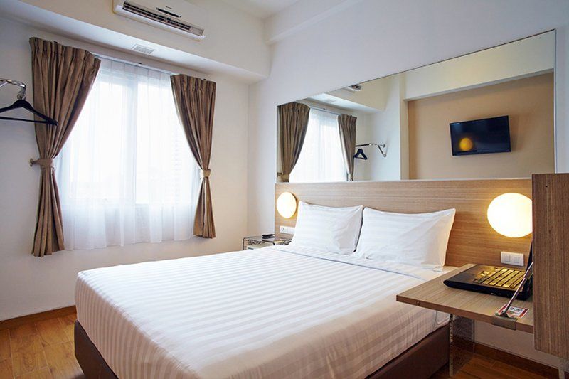 Monoloog Hotel 2*